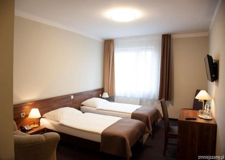Dedal Hostel Malbork Buitenkant foto