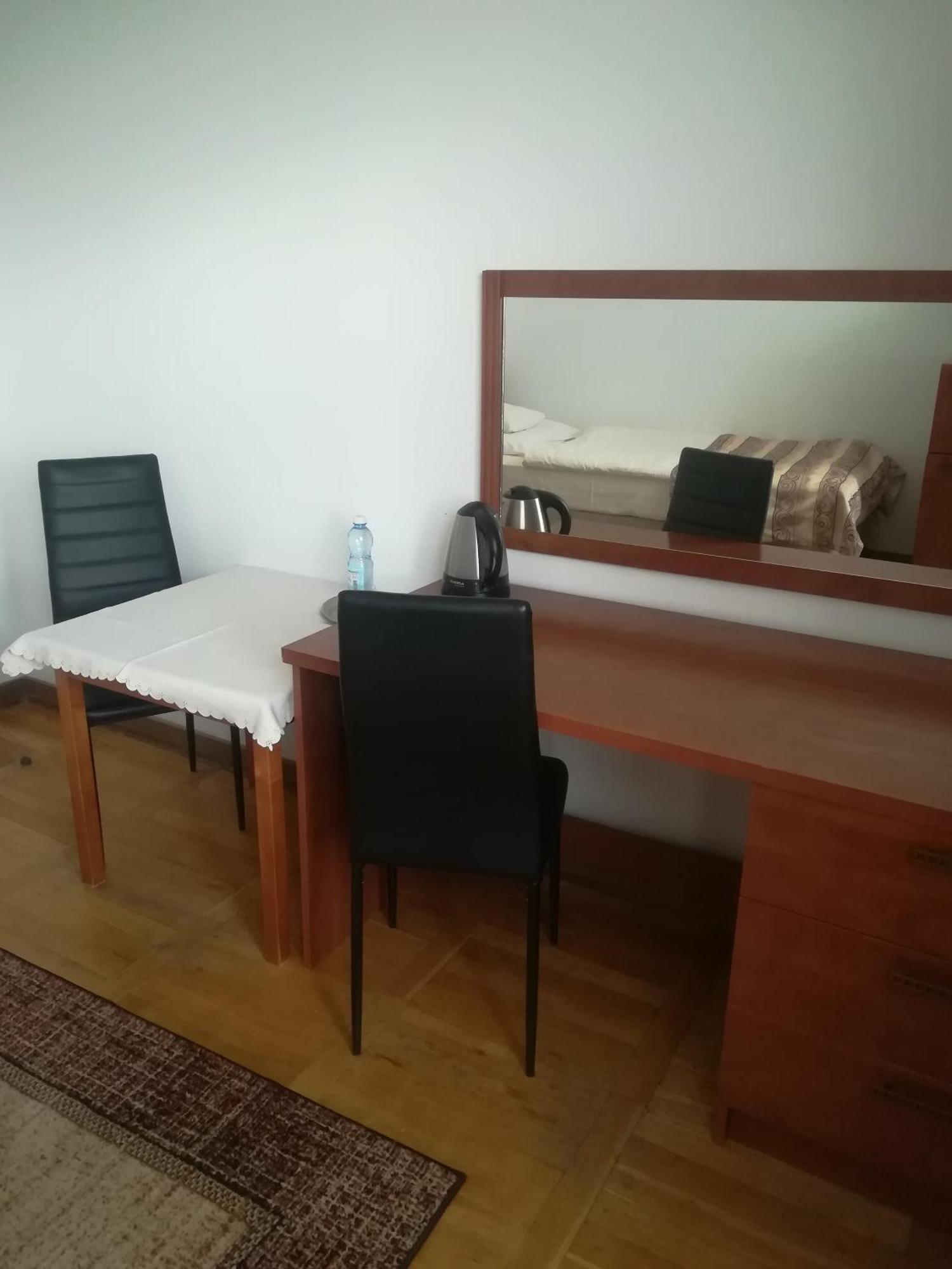Dedal Hostel Malbork Buitenkant foto