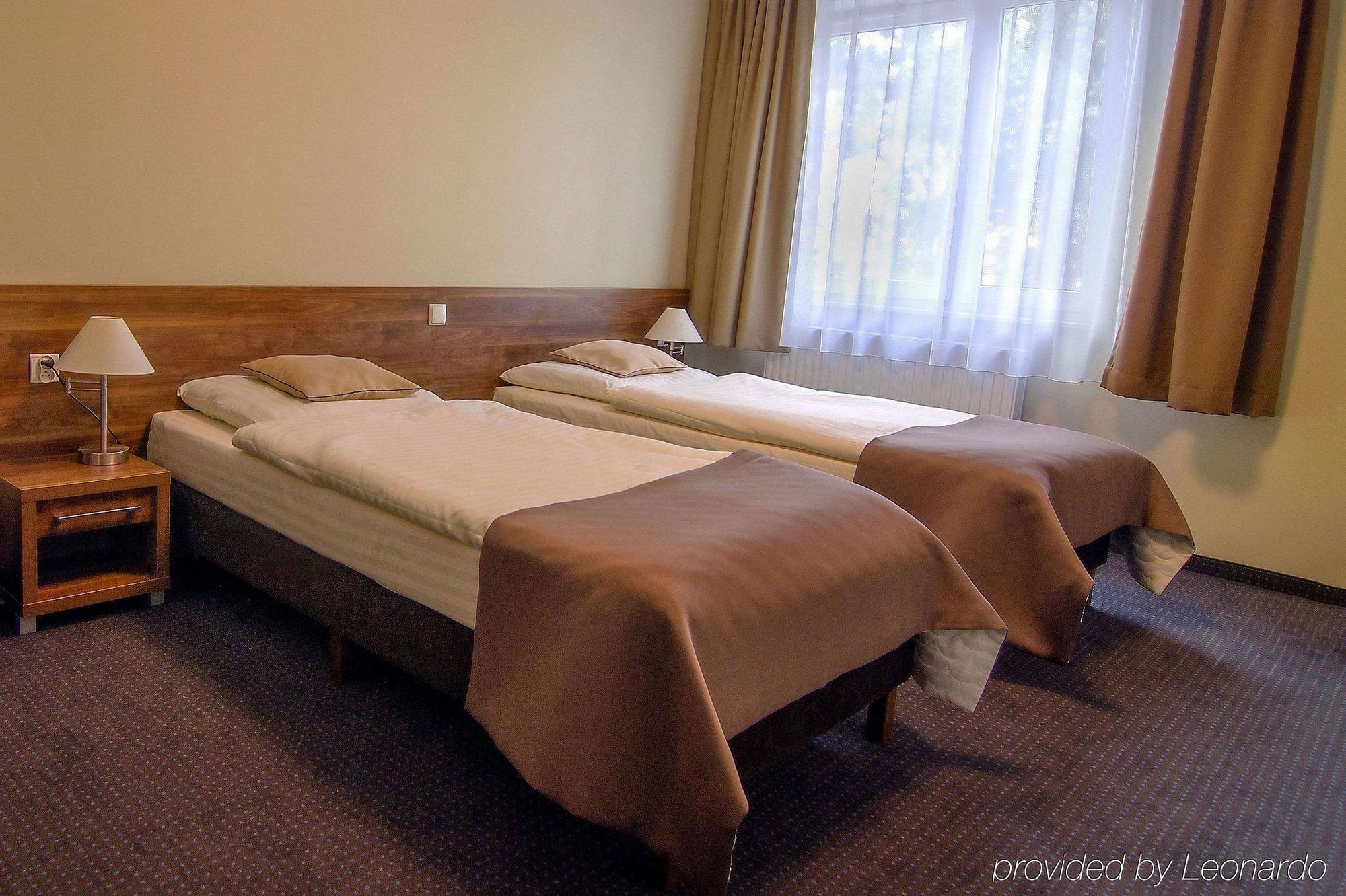 Dedal Hostel Malbork Buitenkant foto