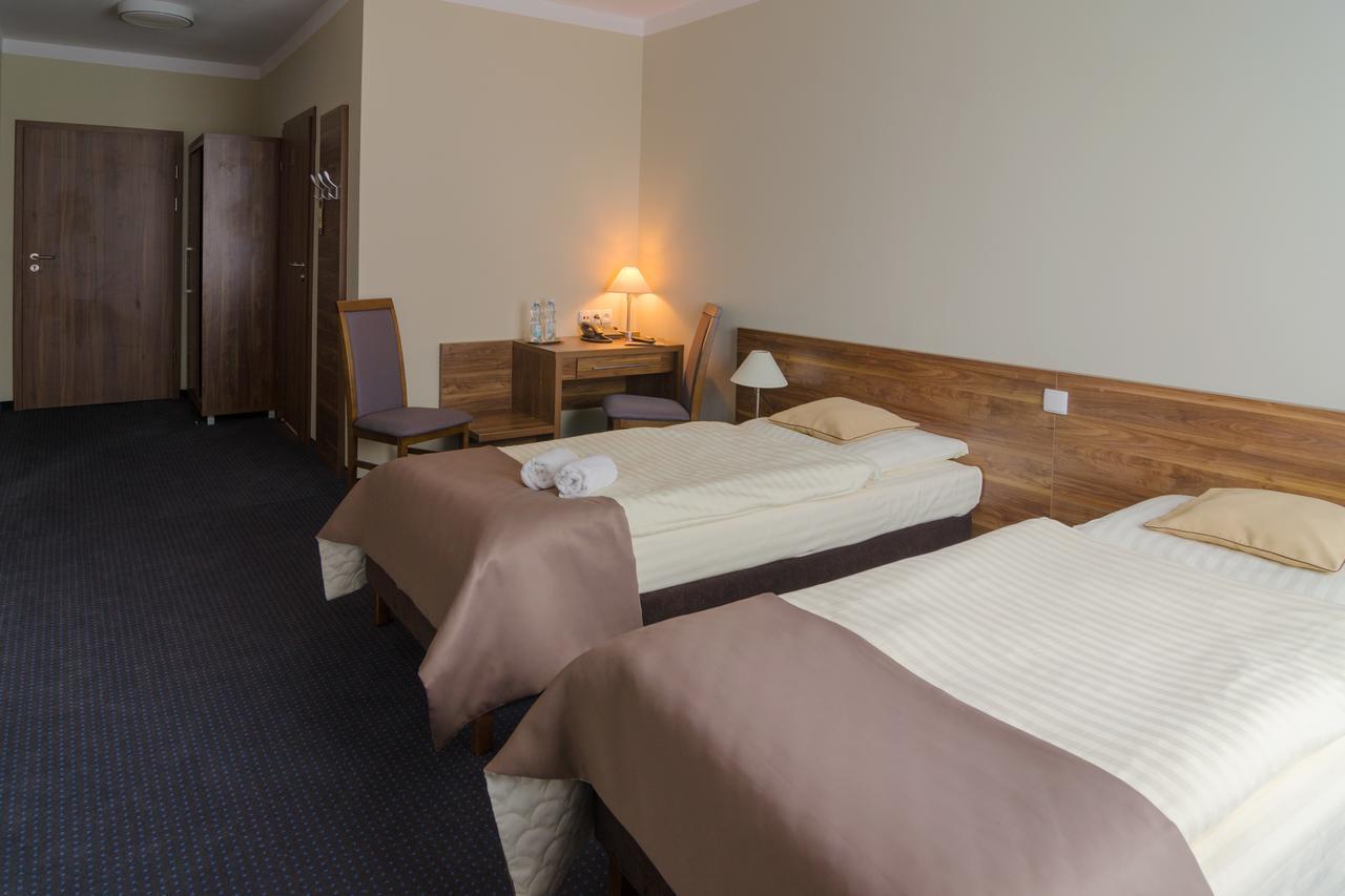 Dedal Hostel Malbork Buitenkant foto