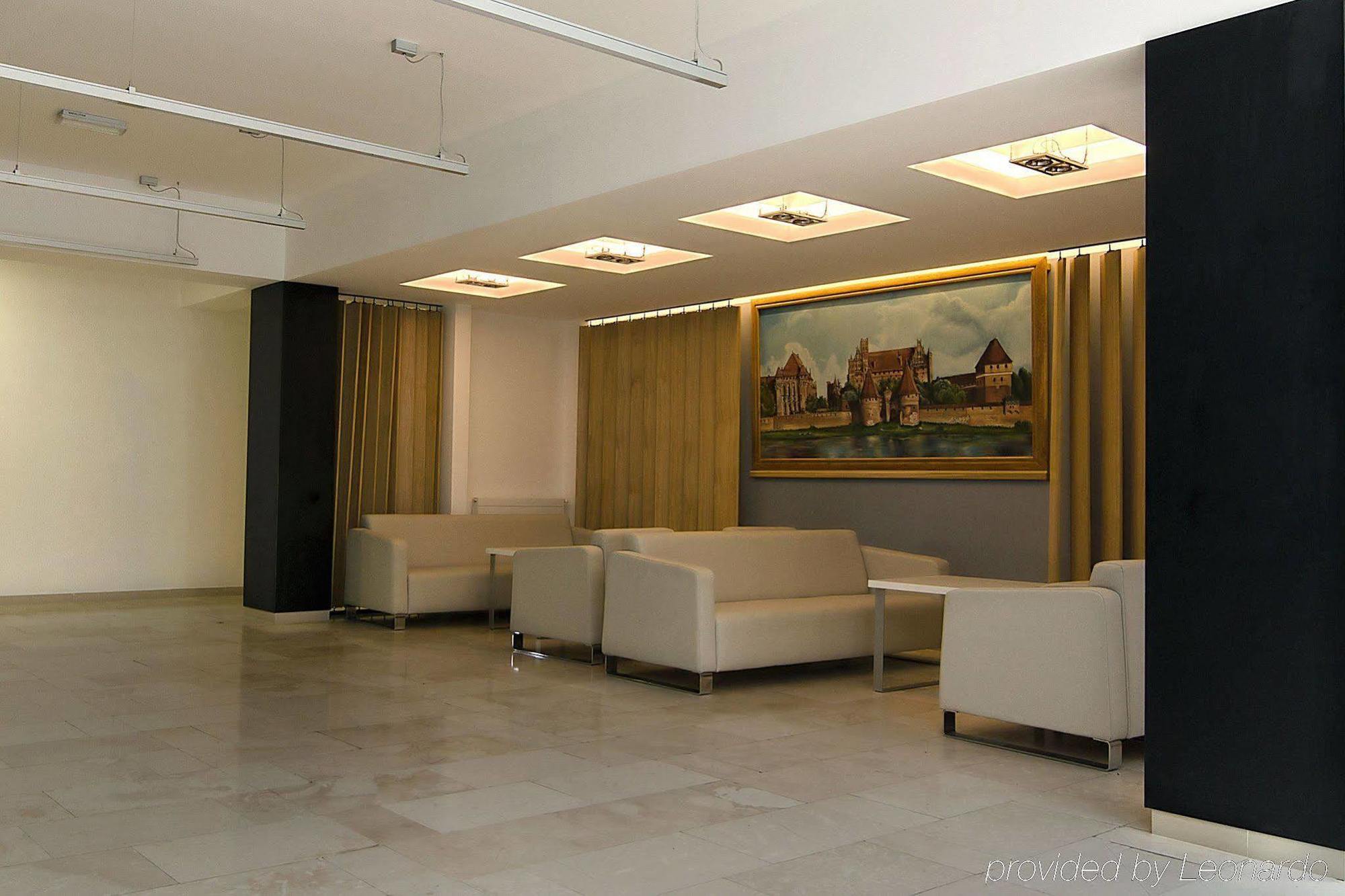 Dedal Hostel Malbork Buitenkant foto